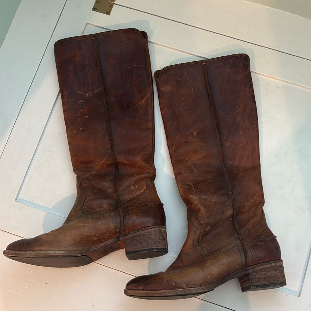 Frye tall riding boots size 8